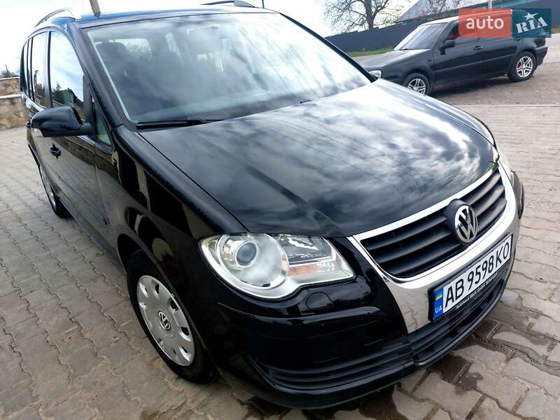 Мінівен Volkswagen Touran 2007 в Чернівцях фото 13 Мінівен Volkswagen Touran 2007 в Чернівцях