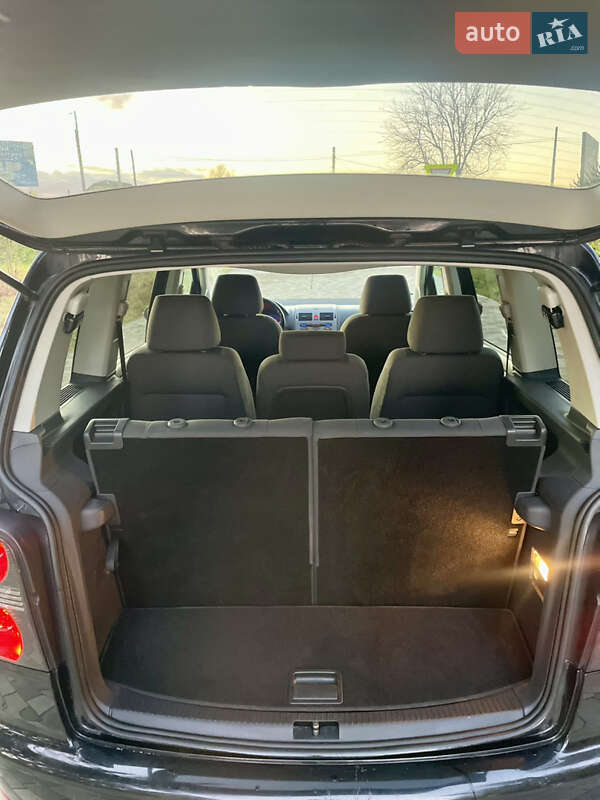 Минивэн Volkswagen Touran 2010 в Староконстантинове фото 8 Минивэн Volkswagen Touran 2010 в Староконстантинове