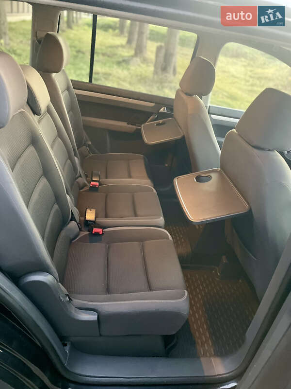 Минивэн Volkswagen Touran 2010 в Староконстантинове фото 12 Минивэн Volkswagen Touran 2010 в Староконстантинове