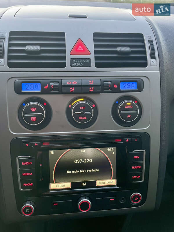 Минивэн Volkswagen Touran 2010 в Староконстантинове фото 17 Минивэн Volkswagen Touran 2010 в Староконстантинове