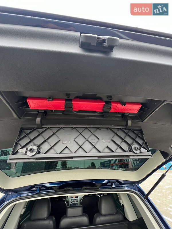 Минивэн Volkswagen Touran 2007 в Луцке