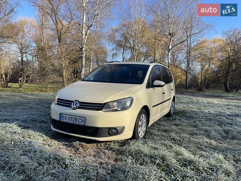 Минивэн Volkswagen Touran 2013 в Староконстантинове