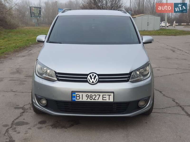Минивэн Volkswagen Touran 2011 в Кременчуге