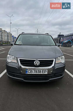 Минивэн Volkswagen Touran 2007 в Чернигове