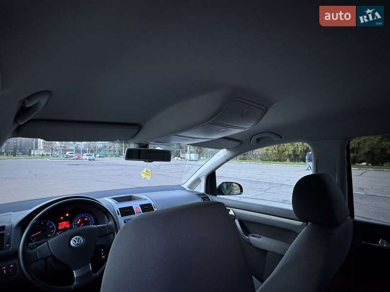 Минивэн Volkswagen Touran 2008 в Ровно