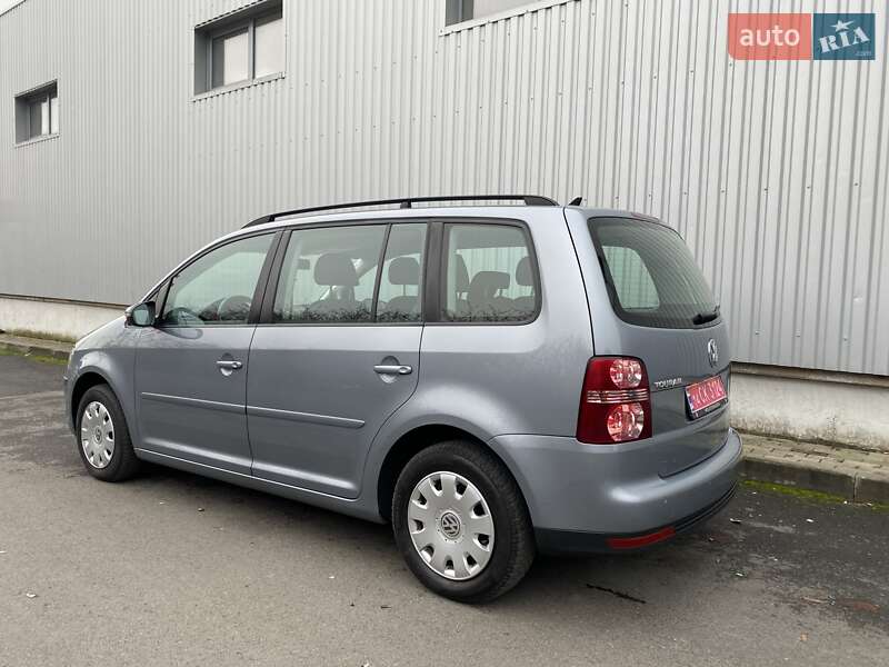 Минивэн Volkswagen Touran 2010 в Мукачево фото 24 Минивэн Volkswagen Touran 2010 в Мукачево