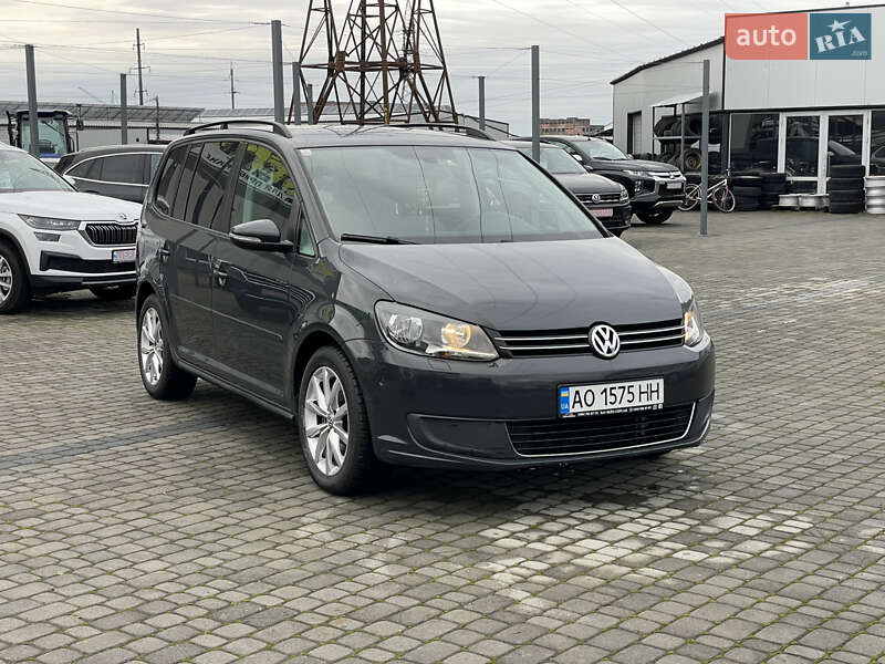 Минивэн Volkswagen Touran 2014 в Мукачево