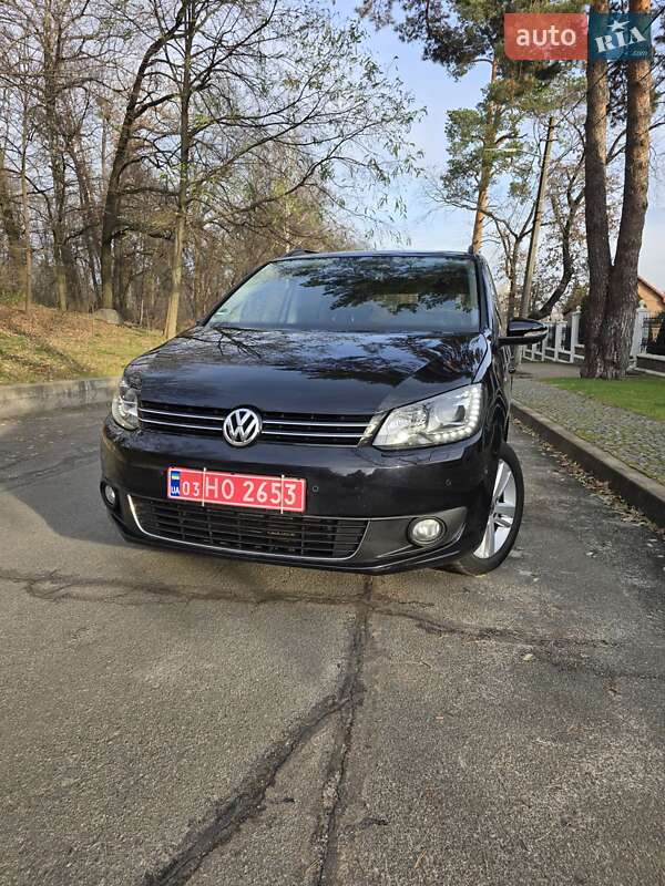 Volkswagen Touran 2012