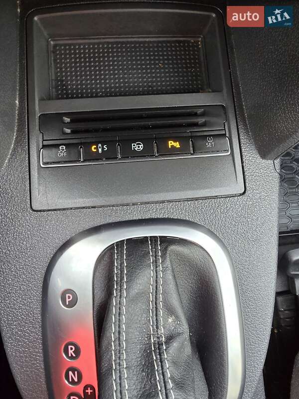 Мінівен Volkswagen Touran 2012 в Києві