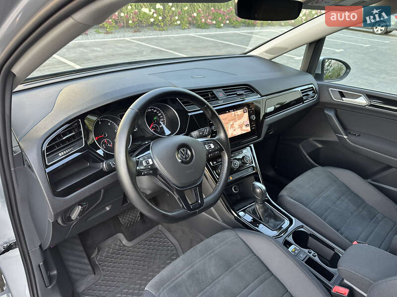 Микровэн Volkswagen Touran 2020 в Луцке