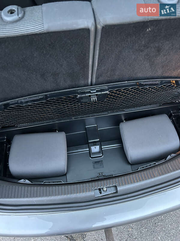 Минивэн Volkswagen Touran 2009 в Золотоноше