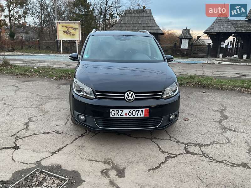 Минивэн Volkswagen Touran 2014 в Черновцах
