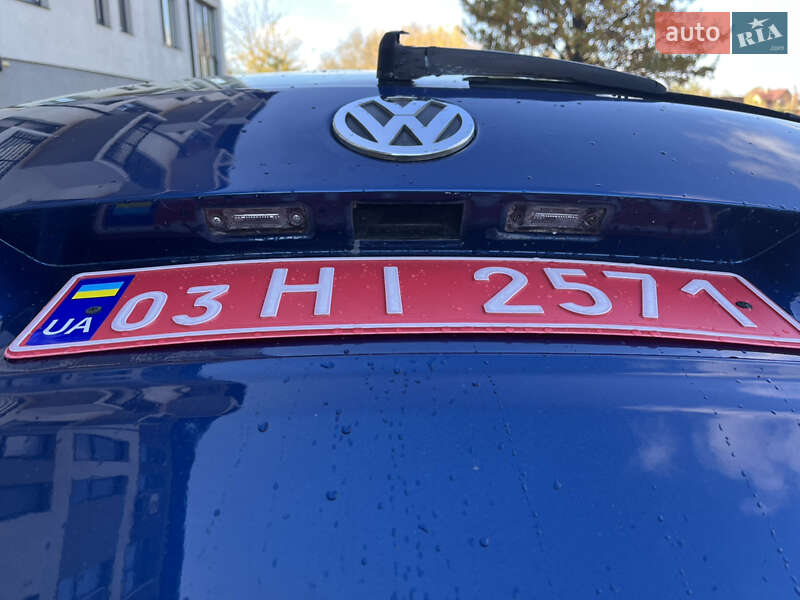 Минивэн Volkswagen Touran 2008 в Сарнах