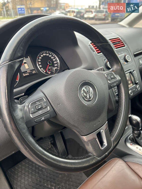 Минивэн Volkswagen Touran 2013 в Житомире фото 25 Минивэн Volkswagen Touran 2013 в Житомире