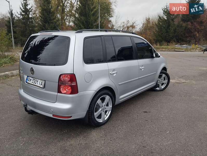 Минивэн Volkswagen Touran 2007 в Бердичеве