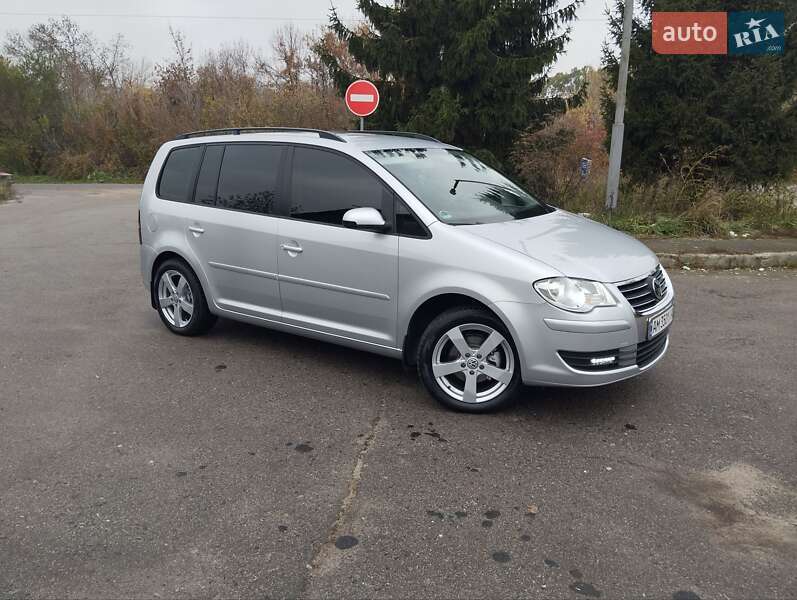 Минивэн Volkswagen Touran 2007 в Бердичеве