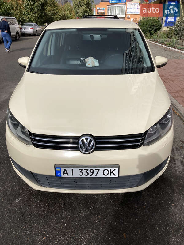 Volkswagen Touran 2012