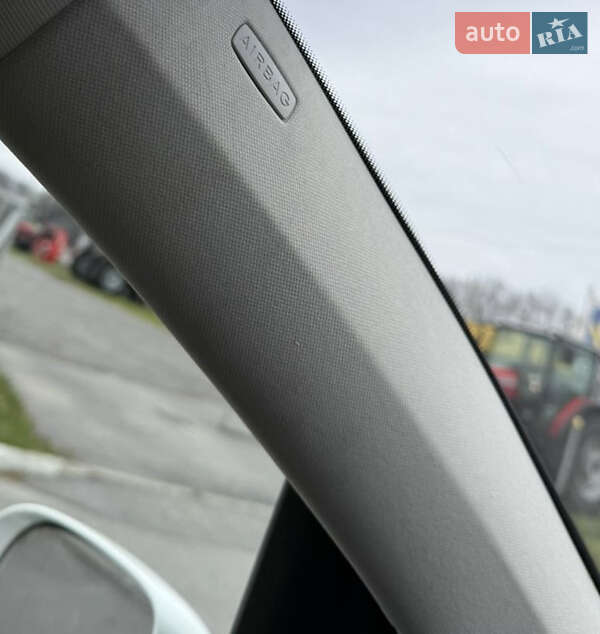 Минивэн Volkswagen Touran 2008 в Виннице