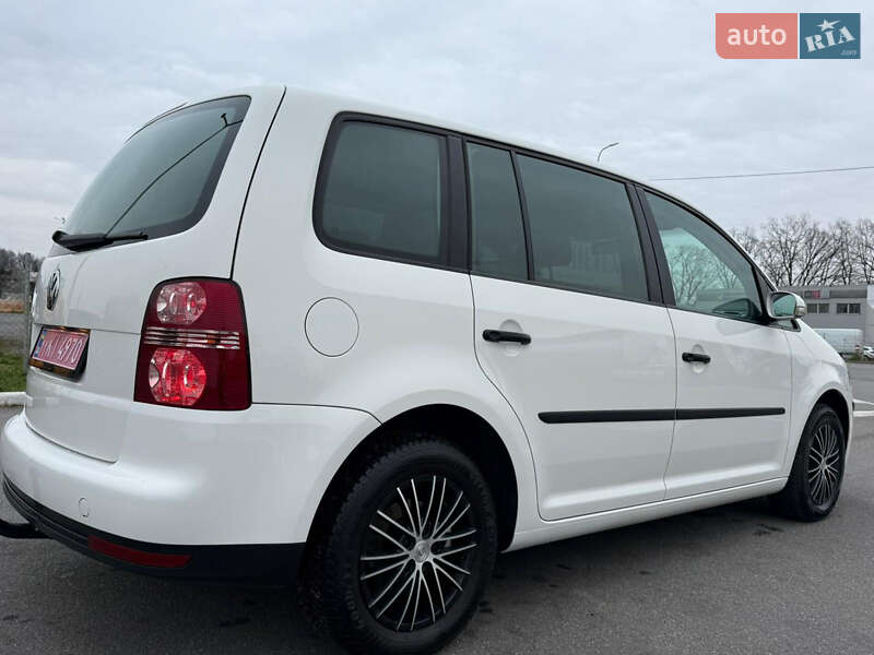 Минивэн Volkswagen Touran 2008 в Виннице
