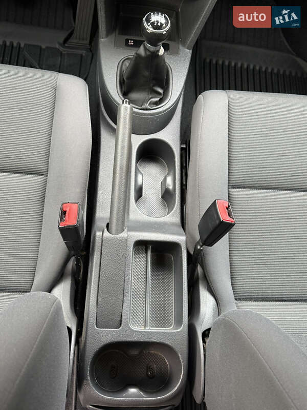 Минивэн Volkswagen Touran 2008 в Виннице