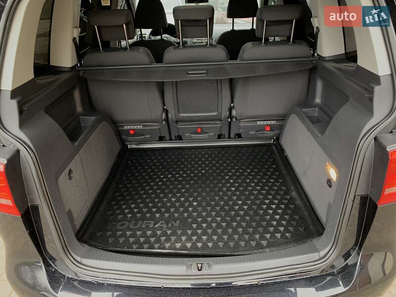 Мінівен Volkswagen Touran 2011 в Бердичеві