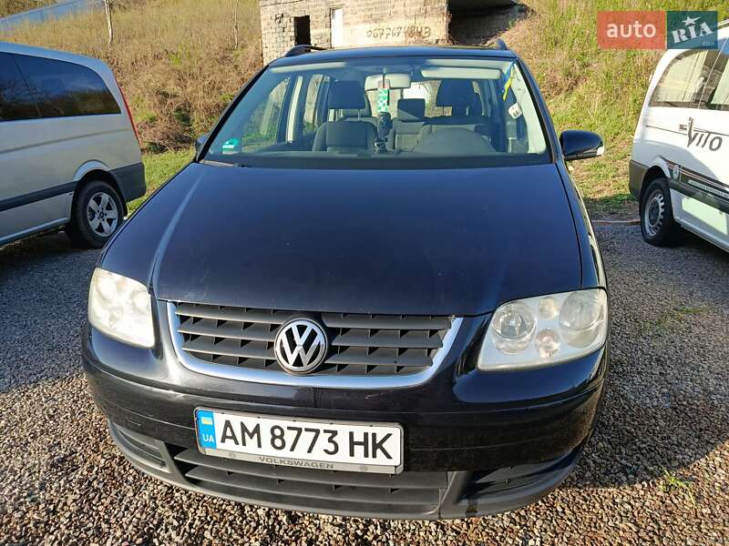 Мінівен Volkswagen Touran 2006 в Коростишеві фото 4 Мінівен Volkswagen Touran 2006 в Коростишеві
