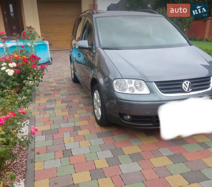 Минивэн Volkswagen Touran 2006 в Белой Церкви