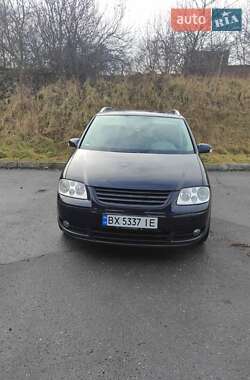 Минивэн Volkswagen Touran 2006 в Хмельницком