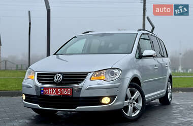 Минивэн Volkswagen Touran 2009 в Лубнах