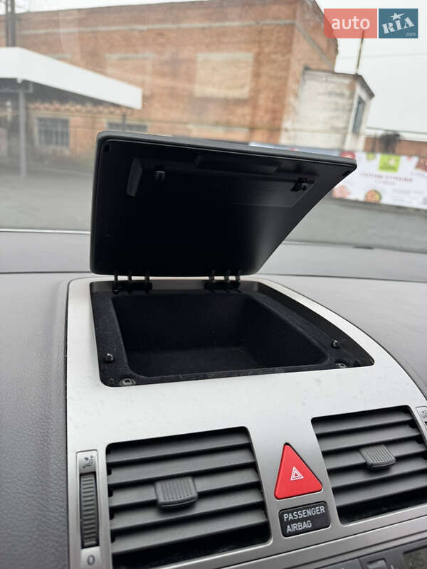 Мінівен Volkswagen Touran 2009 в Лубнах