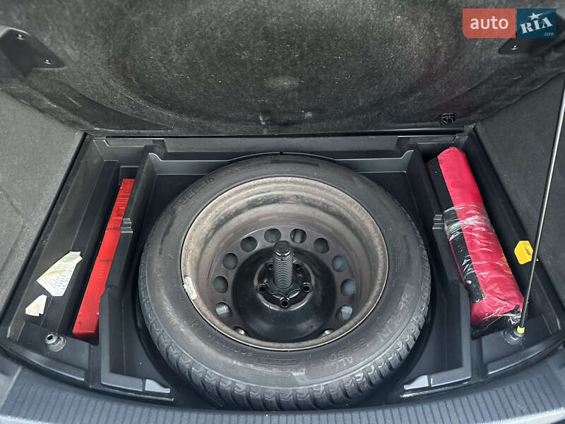 Минивэн Volkswagen Touran 2013 в Сарнах фото 31 Минивэн Volkswagen Touran 2013 в Сарнах