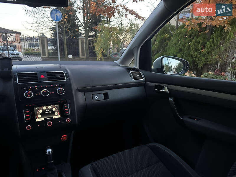 Минивэн Volkswagen Touran 2013 в Сарнах фото 53 Минивэн Volkswagen Touran 2013 в Сарнах