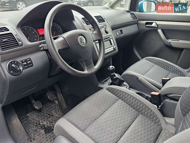 Минивэн Volkswagen Touran 2007 в Львове фото 16 Минивэн Volkswagen Touran 2007 в Львове