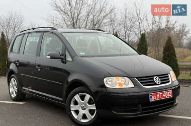Минивэн Volkswagen Touran 2006 в Березане