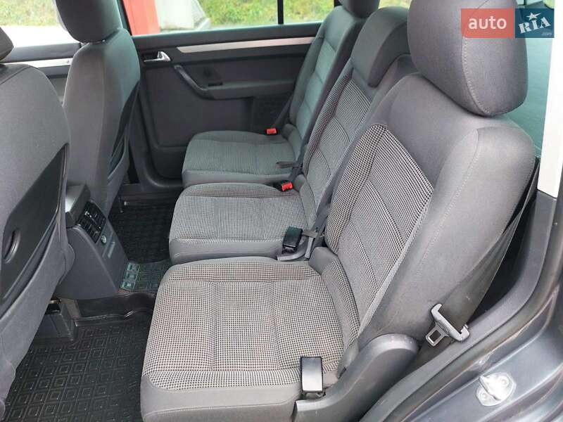 Мінівен Volkswagen Touran 2005 в Сторожинці фото 12 Мінівен Volkswagen Touran 2005 в Сторожинці