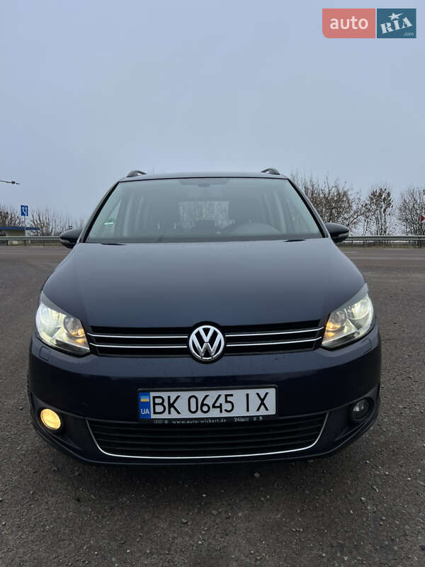 Мінівен Volkswagen Touran 2012 в Рівному