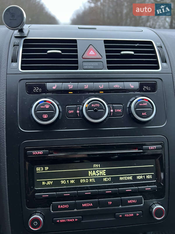 Мінівен Volkswagen Touran 2012 в Рівному