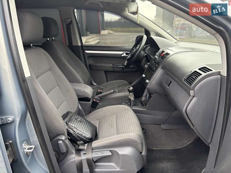 Минивэн Volkswagen Touran 2004 в Черновцах фото 5 Минивэн Volkswagen Touran 2004 в Черновцах