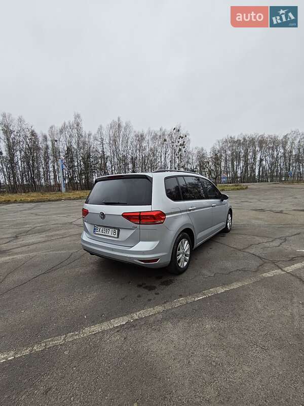 Микровэн Volkswagen Touran 2016 в Славуте