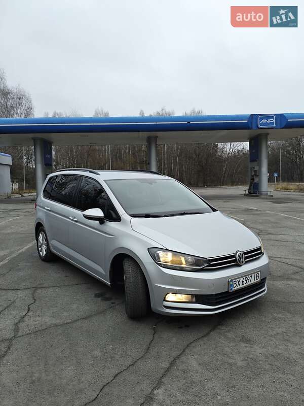 Микровэн Volkswagen Touran 2016 в Славуте