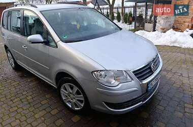 Мінівен Volkswagen Touran 2008 в Комарному