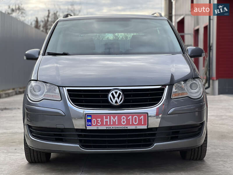 Минивэн Volkswagen Touran 2007 в Лубнах