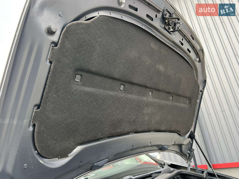 Минивэн Volkswagen Touran 2007 в Лубнах