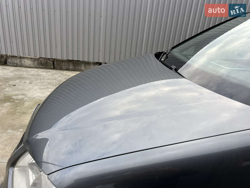 Минивэн Volkswagen Touran 2007 в Лубнах