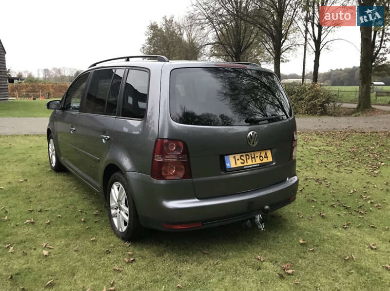 Минивэн Volkswagen Touran 2007 в Лубнах