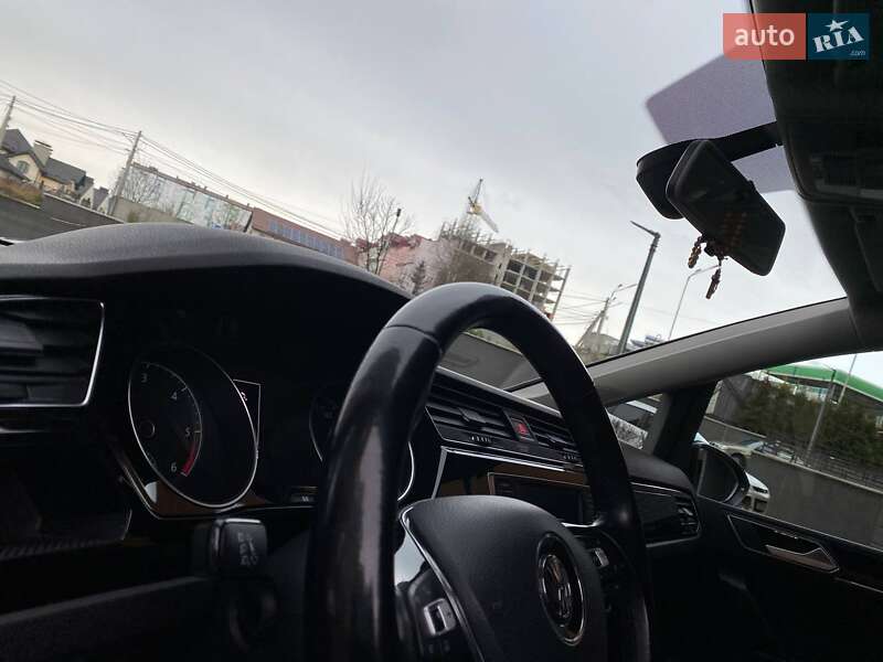 Микровэн Volkswagen Touran 2016 в Ивано-Франковске фото 45 Микровэн Volkswagen Touran 2016 в Ивано-Франковске