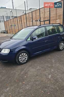 Минивэн Volkswagen Touran 2004 в Луцке