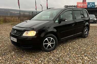 Минивэн Volkswagen Touran 2005 в Сторожинце