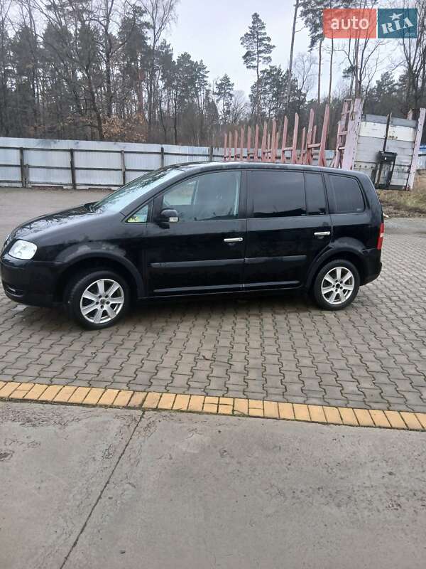 Минивэн Volkswagen Touran 2004 в Луцке фото 5 Минивэн Volkswagen Touran 2004 в Луцке