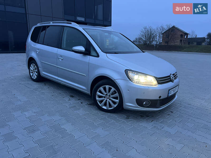 Volkswagen Touran 2011